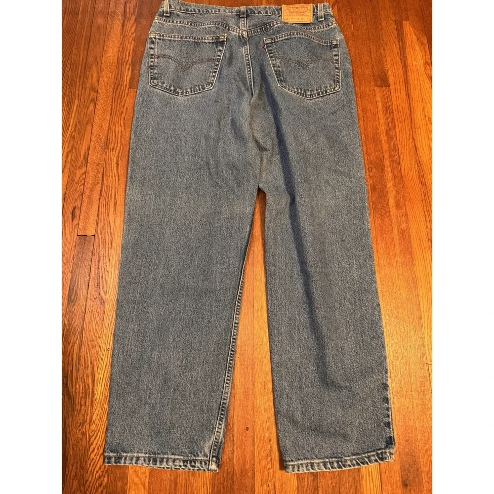 Vintage Levis‎ 550 Jeans Mens Size 38x32 Medium Wash Blue MADE IN USA